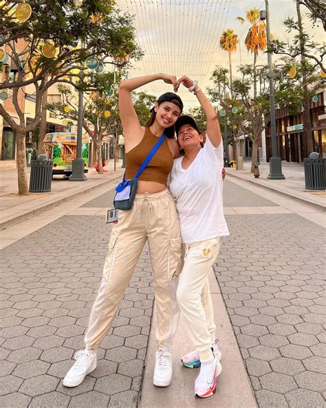 megan young's mother victoria young.